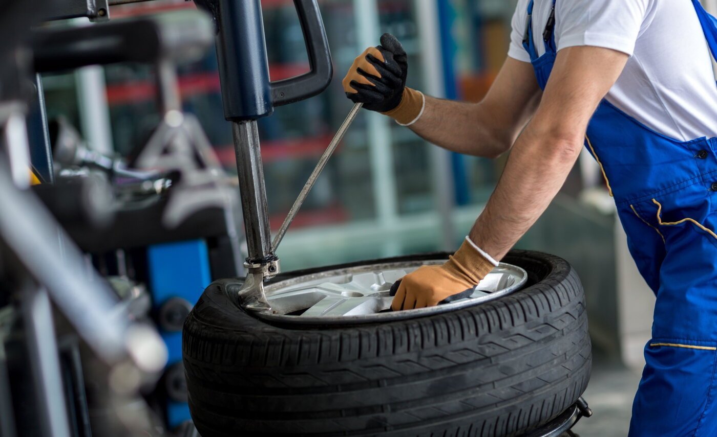 Jak efektivně na přezutí pneumatik firemních vozidel