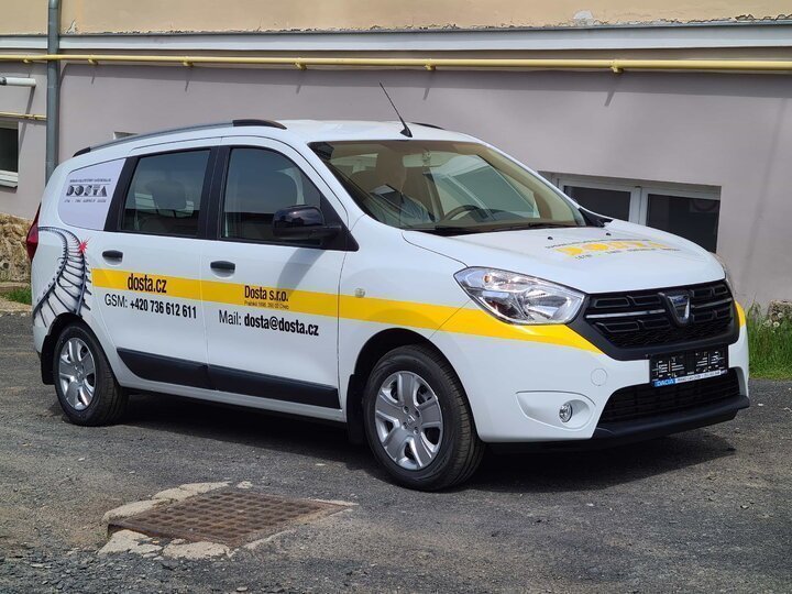Ako DOSTA s.r.o. šetrí 3 dni mesačne vďaka synergii palivových kariet a monitoringu Carnet